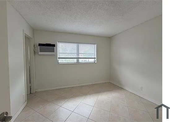 5174 NE 6th Ave #526 — Photo 17