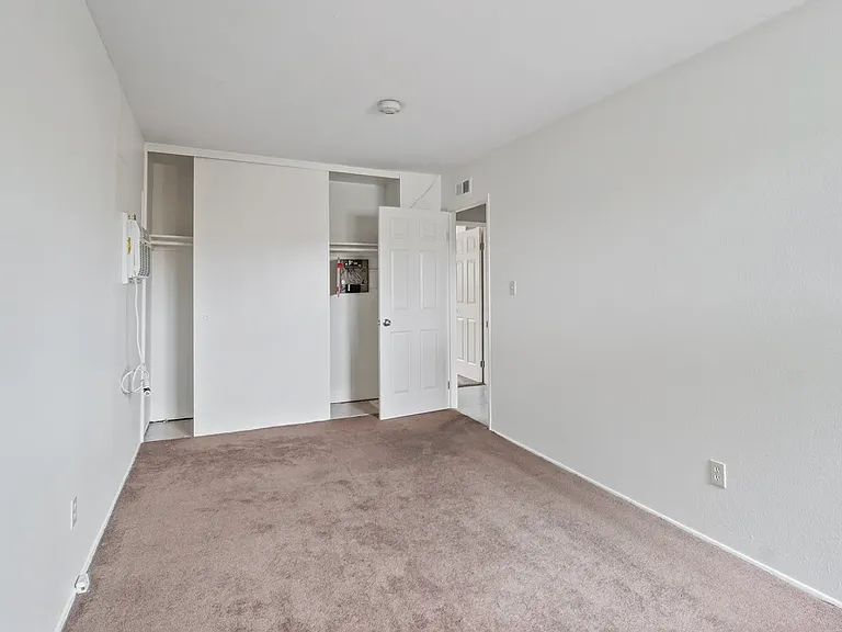 6734 Barnhurst Dr — Photo 14