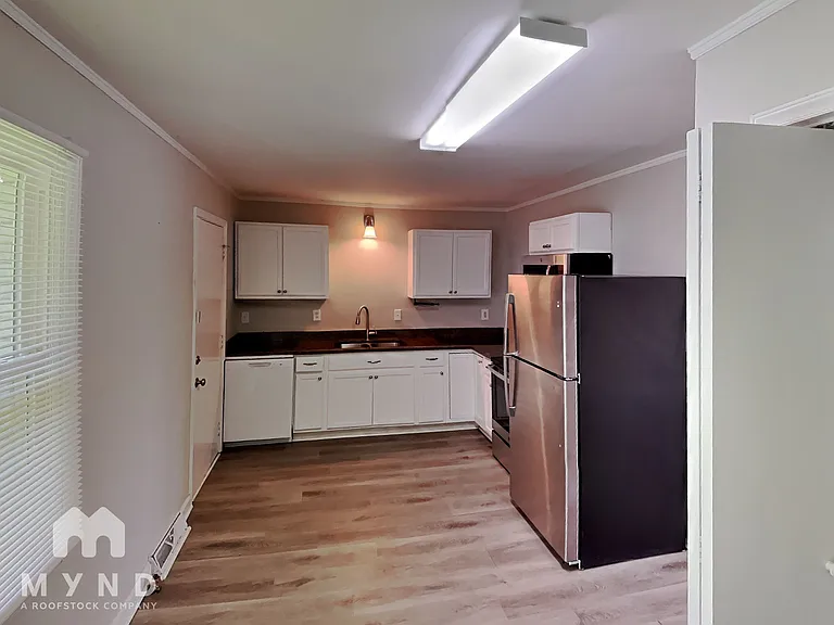 730 Dunbrook Ln — Photo 5