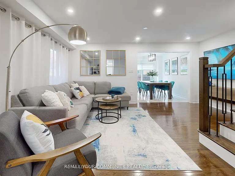 52 Four Seasons Cres — Photo 12