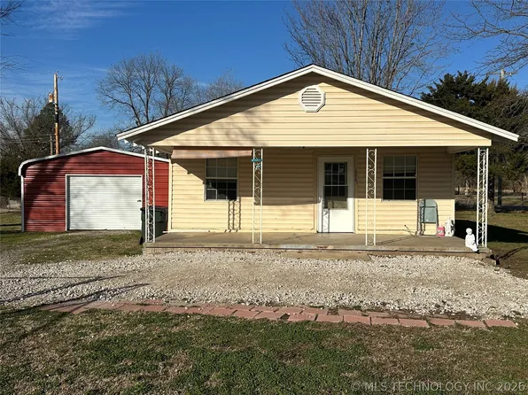1026 N Taft Ave, Okmulgee, OK 74447