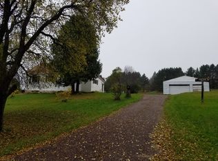 601 Sampson Rd, Wakefield, MI 49968