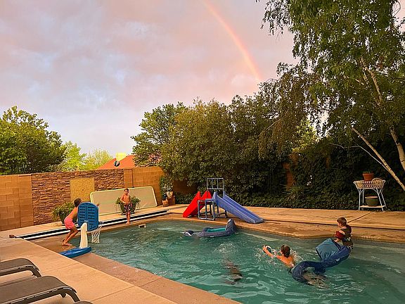 Heated pool with autocover