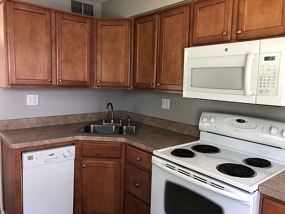 3rd image of 291 Longford Ave