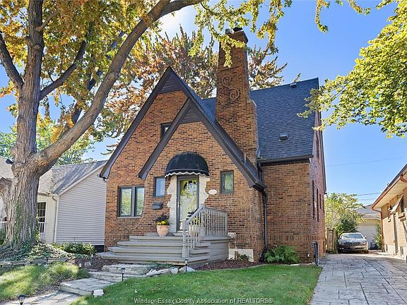 3rd image of 265 Isabelle Pl
