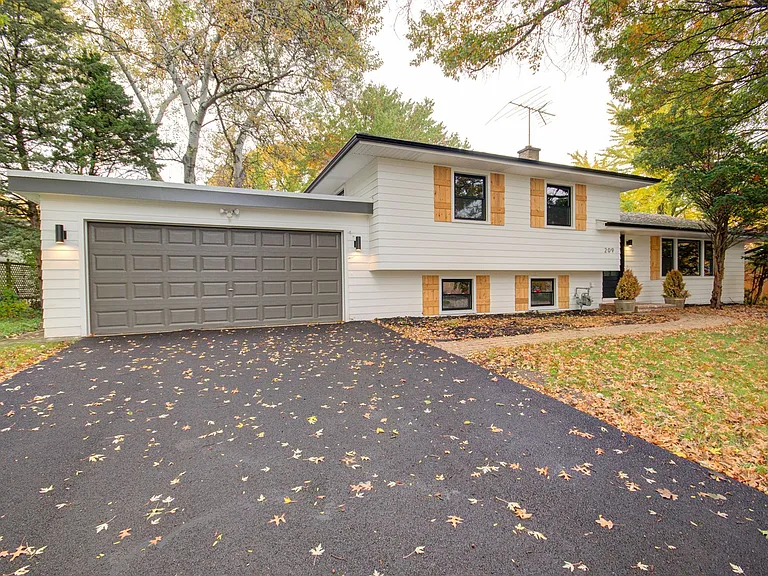 209 W Gartner Rd — Photo 22