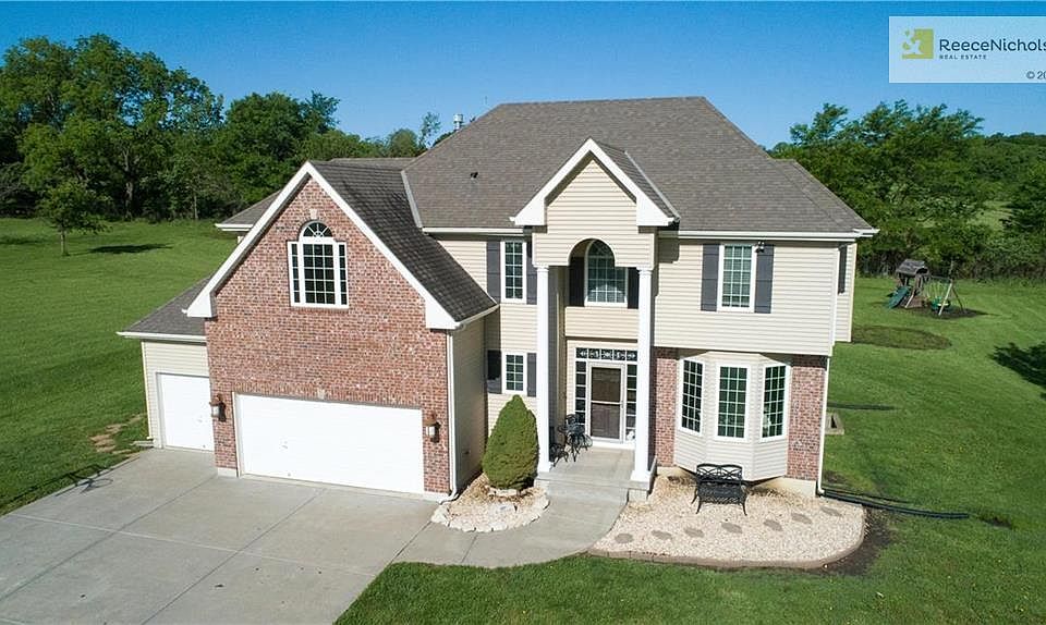 Welcome to 37439 W. 367th St. - Osawatomie, KS.