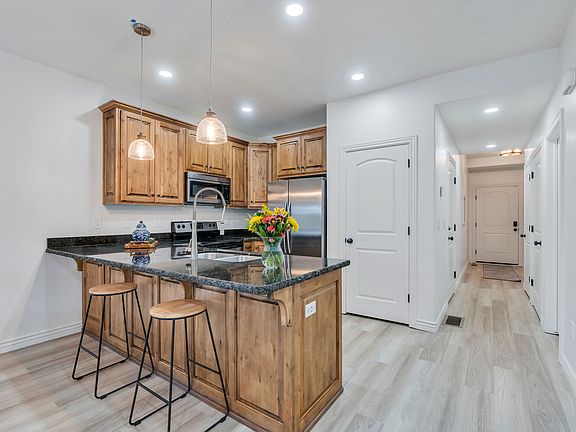 4th image of 10441 S Sage Vista Way