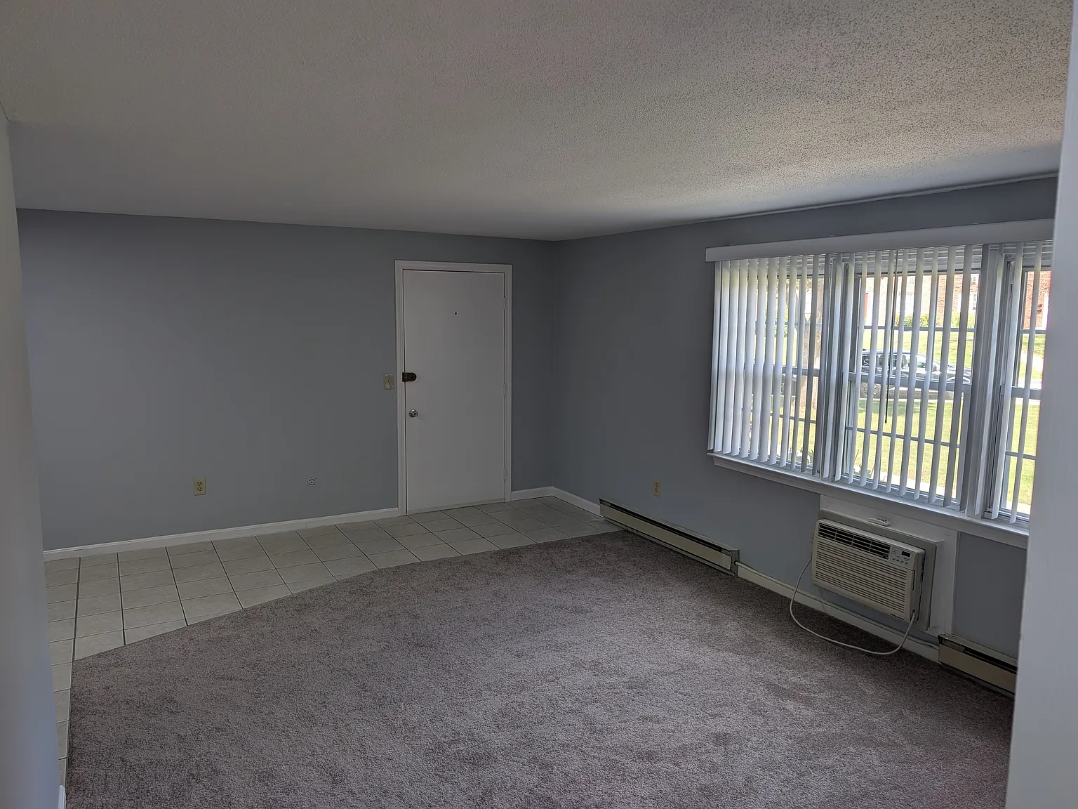 1 bed, 696 sqft, $1,600 — Photo 3