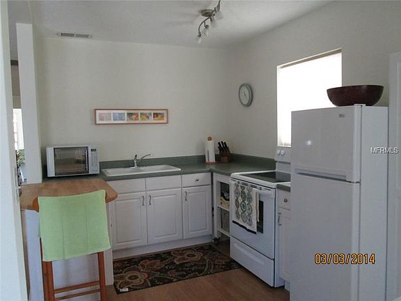 4th image of 8405 112th St APT 201