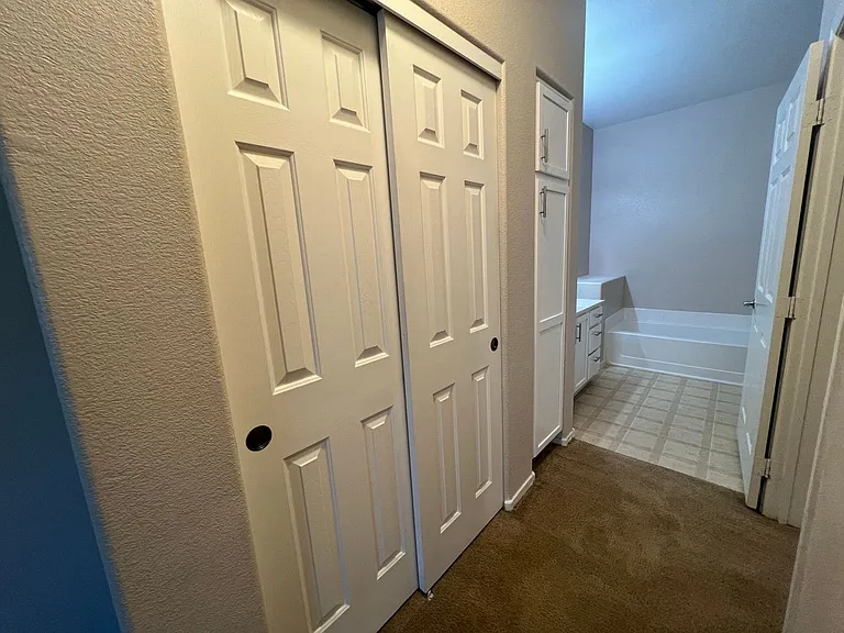 2291 W Horizon Ridge Pkwy #4222 — Photo 16