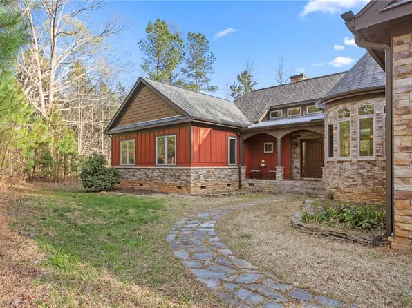 3240 Hillcastle Trl, Chapel Hill, NC 27516