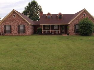 72 Countryside Ln, Columbus, MS 39702