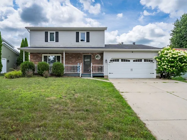 2811 Phillip Pl, Bloomington, IL 61704