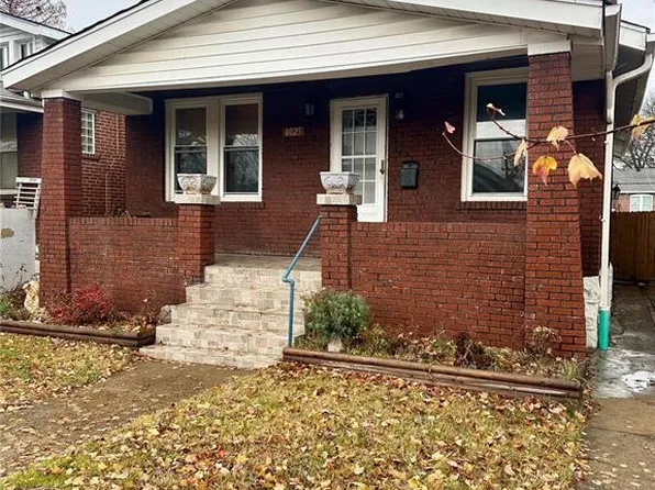 4025 Tholozan Ave, Saint Louis, MO 63116
