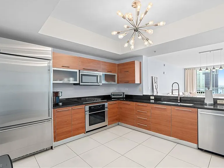 3000 Oasis Grand Blvd #1101 — Photo 1