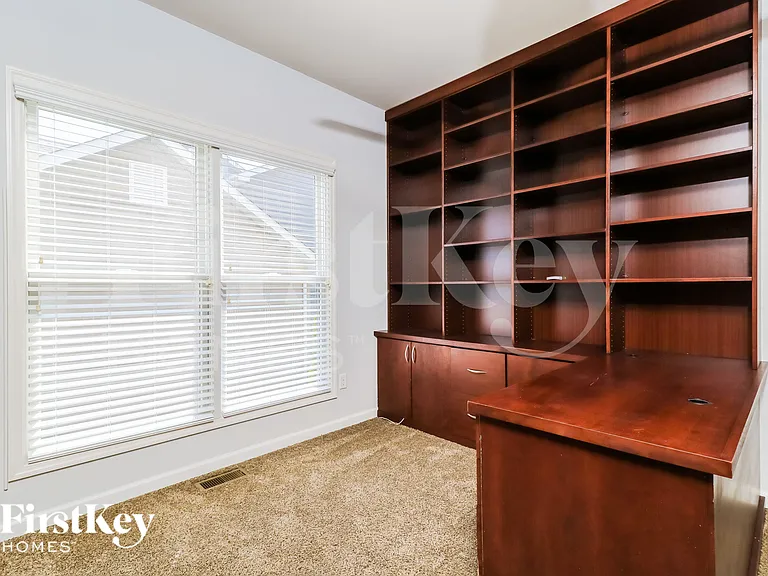 2 Stonecroft Ct — Photo 8