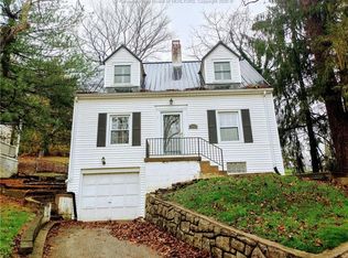 896 Sherwood Rd, Charleston, WV 25314