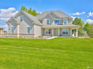 581 Young Rd NE, Moses Lake, WA 98837