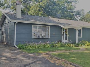1115 White Rock Dr, Dixon, IL 61021