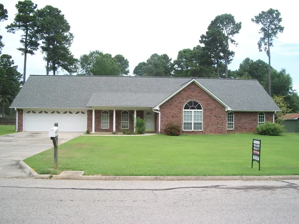 408 E 19th St, Hope, AR 71801