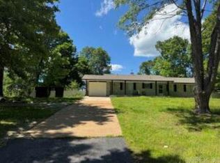 1323 Riverview Dr, Horseshoe Bend, AR 72512