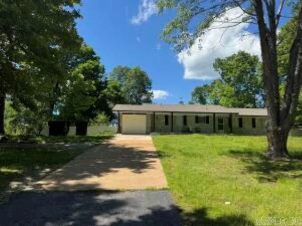 1323 Riverview Dr, Horseshoe Bend, AR 72512