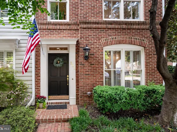 301 S Henry St, Alexandria, VA 22314