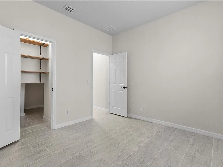 640 SE Monet Dr — Photo 22