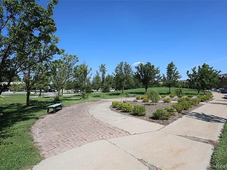 39460 Springwater Dr — Photo 33