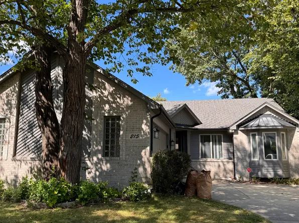 215 Cherry Dr, Troy, MI 48083