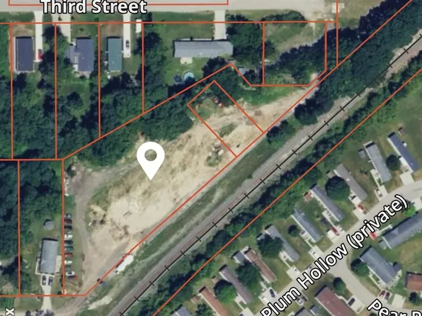 123 Colver St, Fennville, MI 49408
