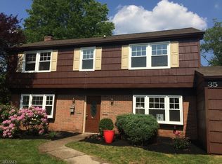 35 Spring St, Somerset, NJ 08873