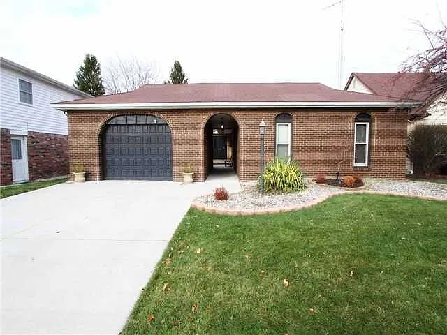 2022 Roanwood Dr photo 1