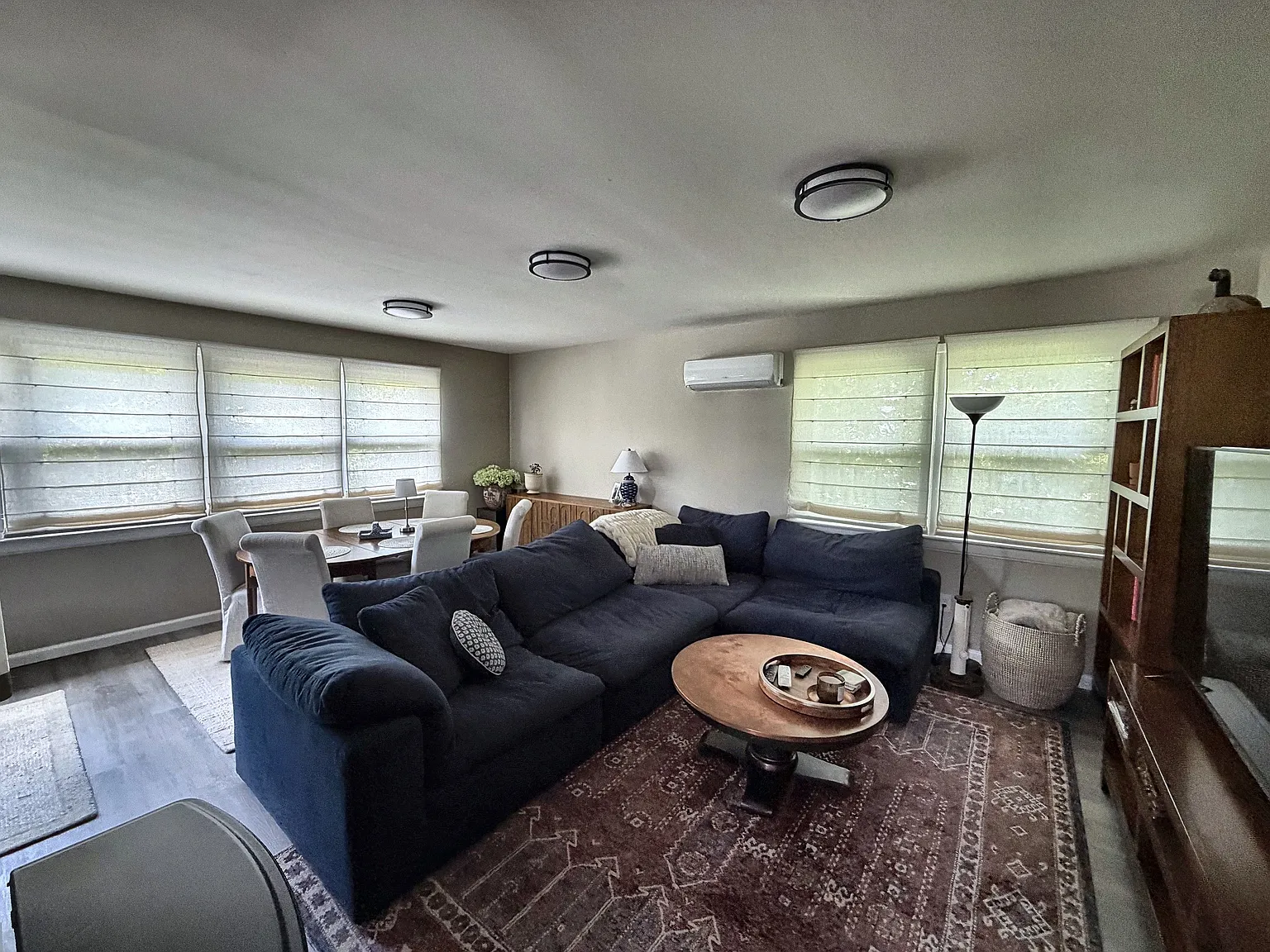 3 bed, 1.0 bath, 900 sqft, $3,395 — Photo 2