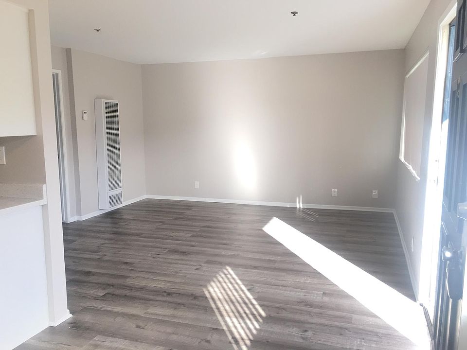1st image of 12304 Grevillea Ave APT 3D