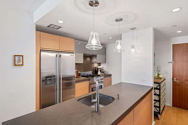 Sold by Compass | media 3