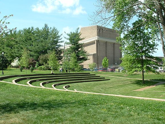 Amphitheater seating