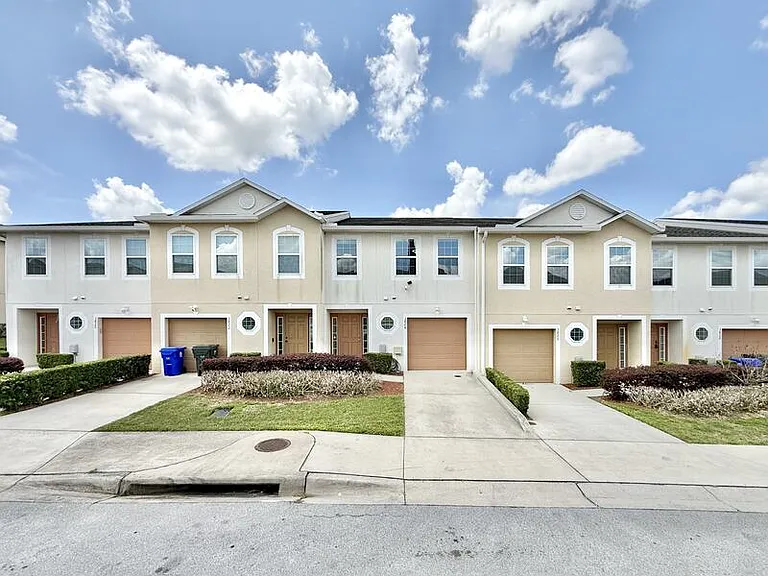 3824 Exeter Ln #1 — Photo 2