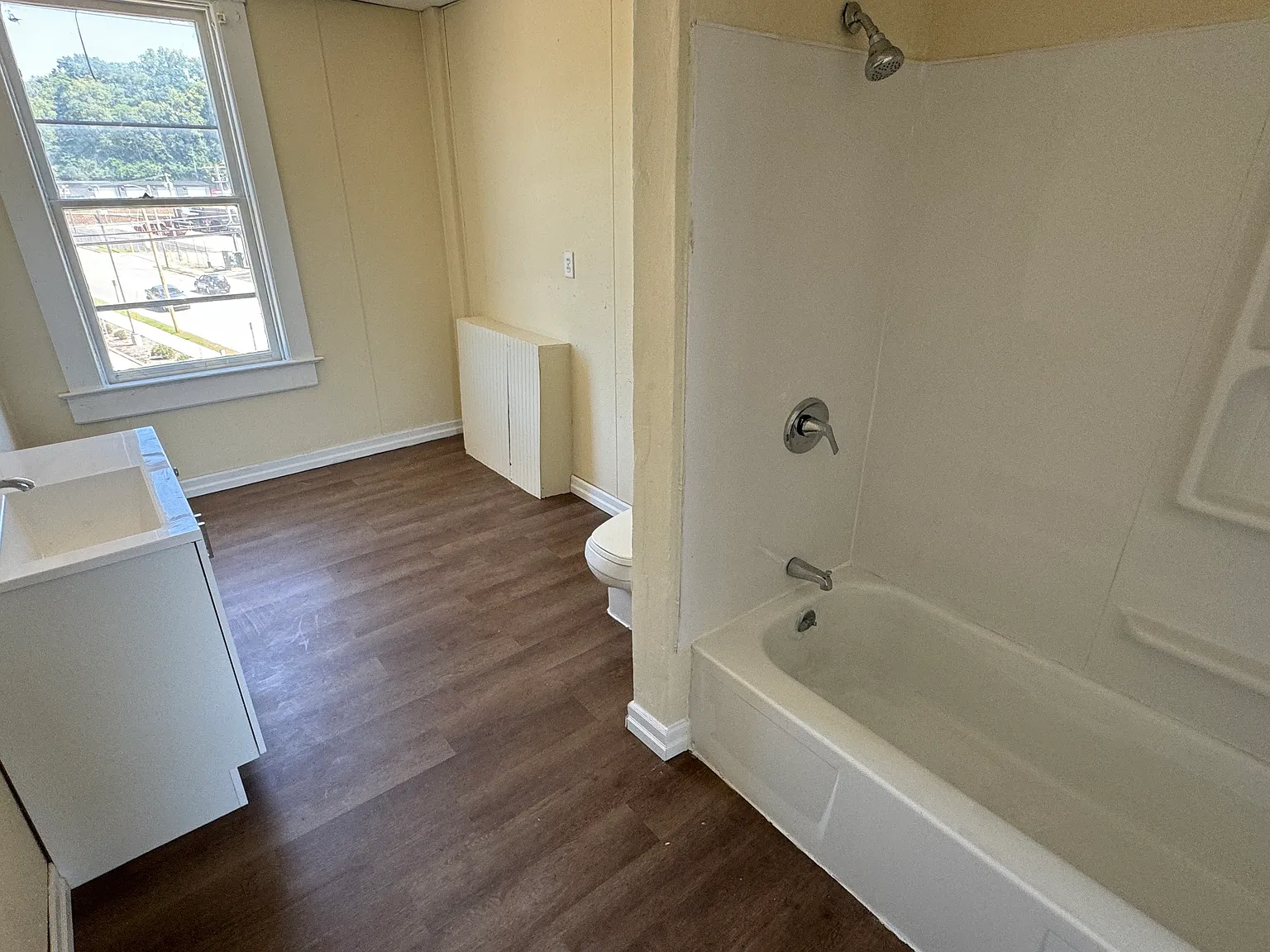 3 bed, 1224 sqft, $1,200 — Photo 4