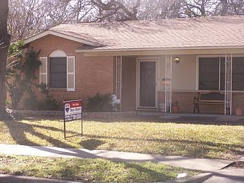 1st image of 427 Robinhood Dr