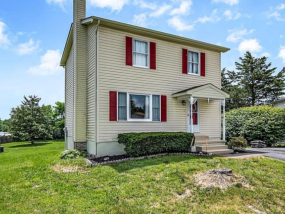 4th image of 113 Meadowlark Ct