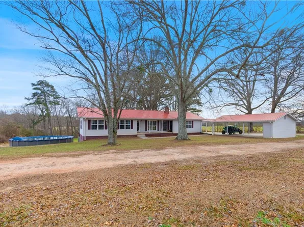 2910 Highway 105, Demorest, GA 30535