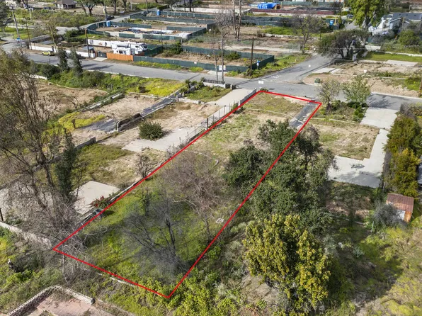 50 Marathon Rd, Altadena, CA 91001