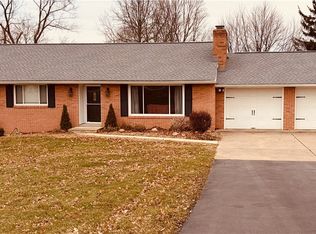 537 Blackhawk Rd, Beaver Falls, PA 15010