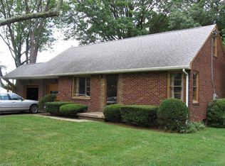 2213 Onahom Cir NE, Canton, OH
