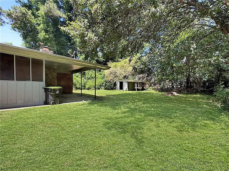 10624 Woodcock St — Photo 17