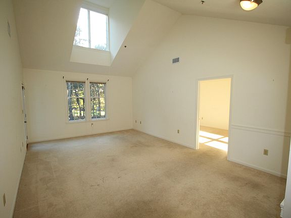 5th image of 1207 Heatherwood
