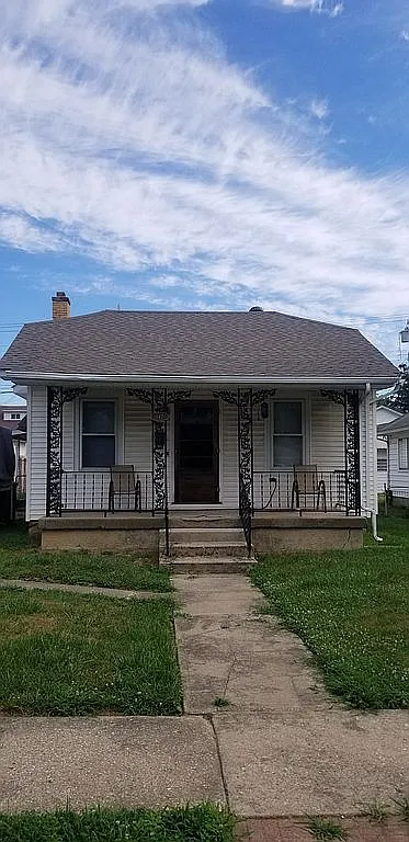147 Ashwood Ave photo 1
