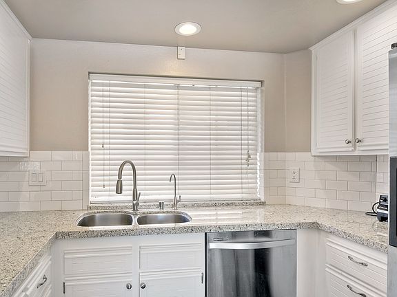 4th image of 1419 Andorra Ct